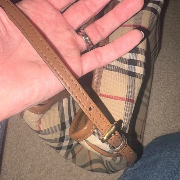 Burberry Tan and Red Check Shoulder Bag - Picture 9 of 9